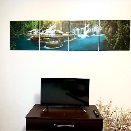 בוקרשט Cozy And Clean Apartment, Near National Arena מראה חיצוני תמונה